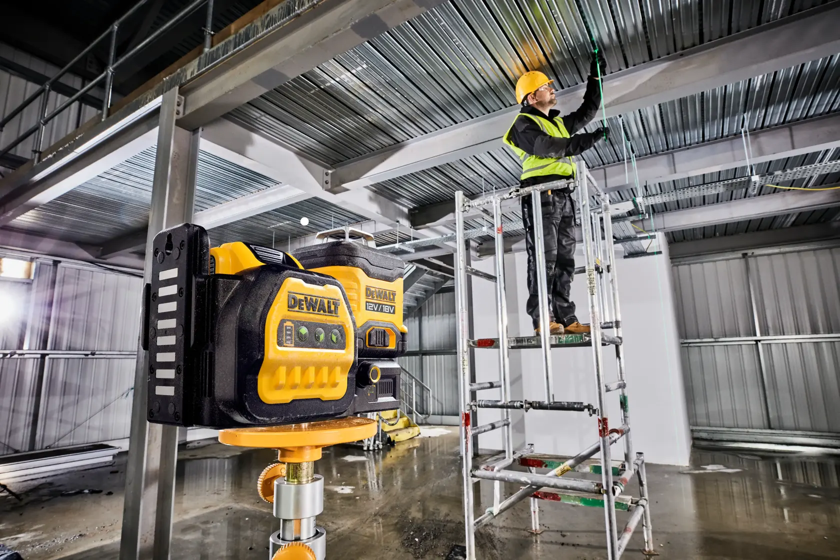 12V / 18V XR 3 X 360 ristilinjalaser, vihdeä säde, runko