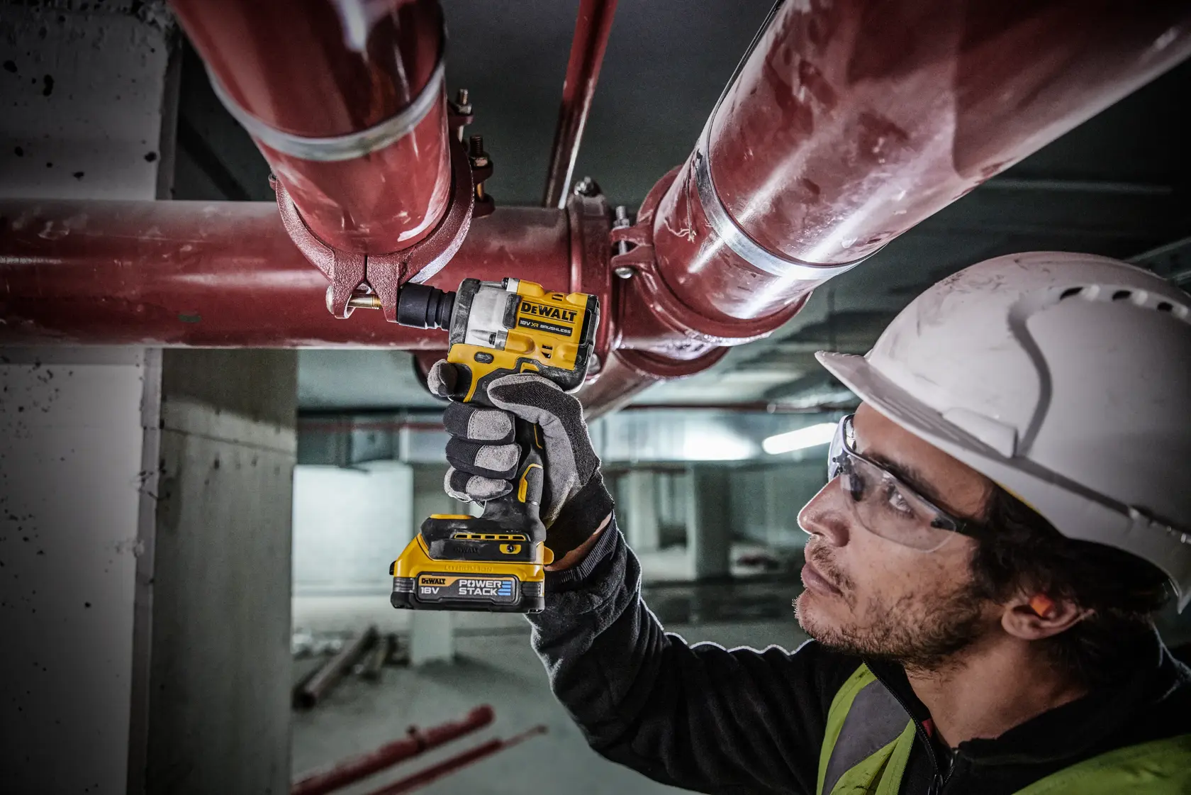 18V XR hiiliharjaton kompakti 1/2" iskumutterinväännin (Hog Ring -kiinnitys), 2 X POWERSTACK Compact -akku