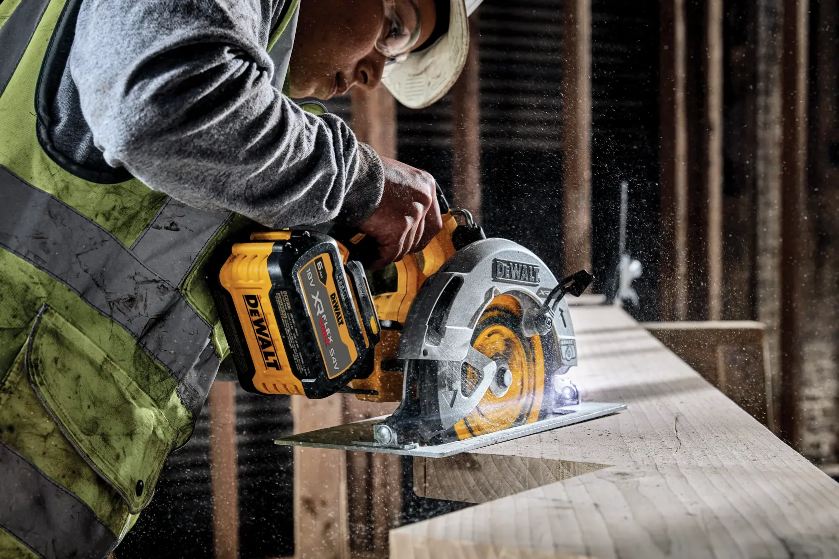18V XR 190mm pyörösaha FLEXVOLT ADVANTAGE -teknologialla , runko