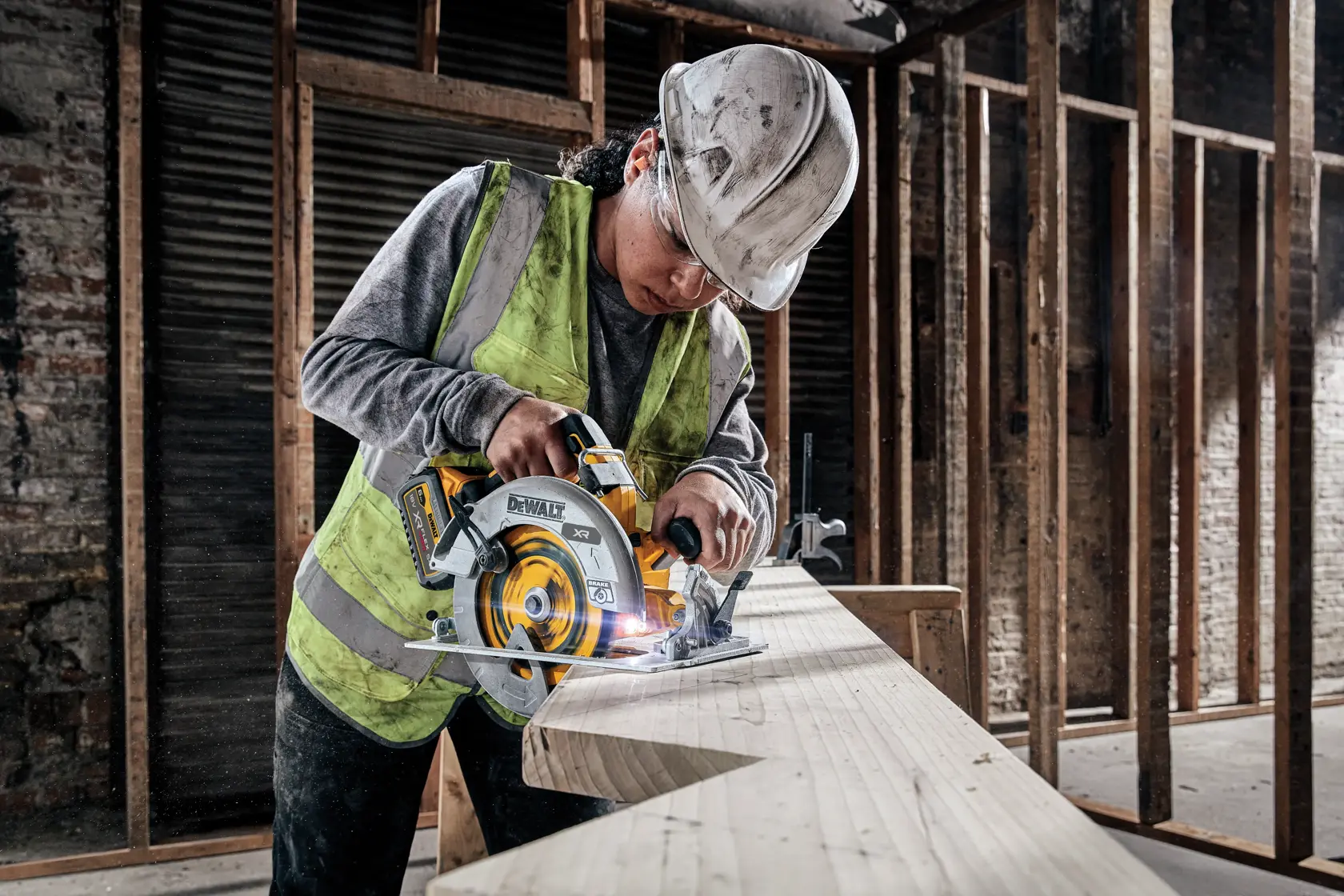 18V XR 190mm pyörösaha FLEXVOLT ADVANTAGE -teknologialla , runko