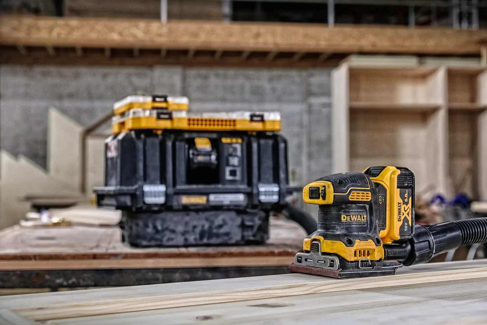 18V XR hiiliharjaton 1/4 tasohiomakone, runko