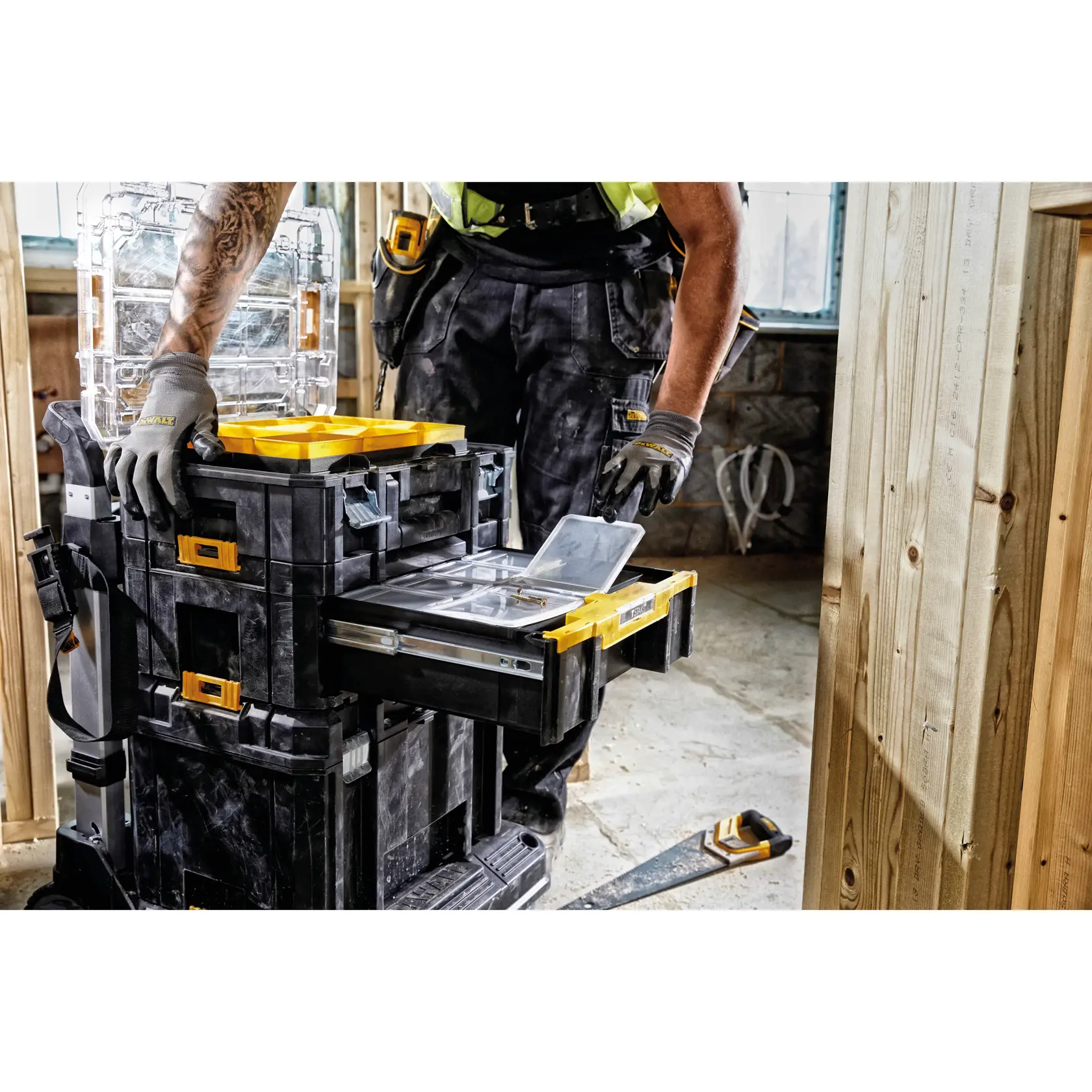 TSTAK™ III syvä vetolaatikko, jossa 6 lokeroa kannella